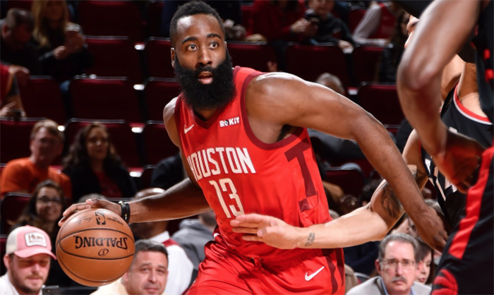 Phá kỷ lục như trở bàn tay, James Harden sánh vai cùng huyền thoại Michael Jordan với thành tích không tưởng Phá kỷ lục như trở bàn tay, James Harden sánh vai cùng huyền thoại Michael Jordan với thành tích không tưởng
